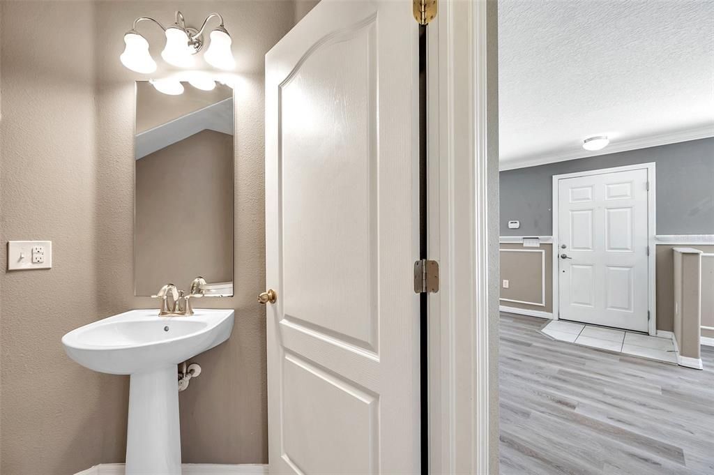 На продажу: $200,000 (3 спален, 2 ванн, 1363 Квадратных фут)