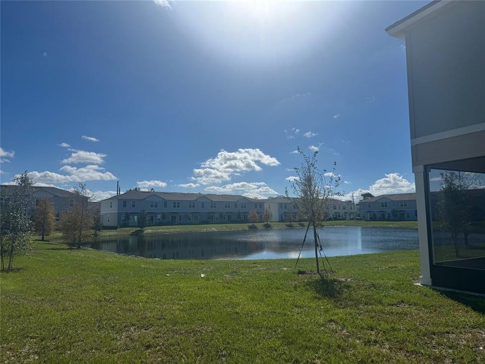 На продажу: $294,990 (2 спален, 2 ванн, 1442 Квадратных фут)