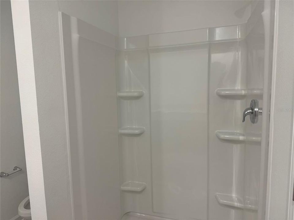 На продажу: $294,990 (2 спален, 2 ванн, 1442 Квадратных фут)