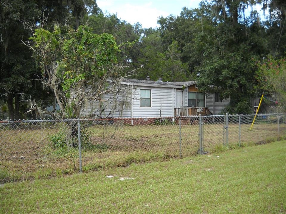 For Sale: $97,500 (3 beds, 2 baths, 1456 Square Feet)