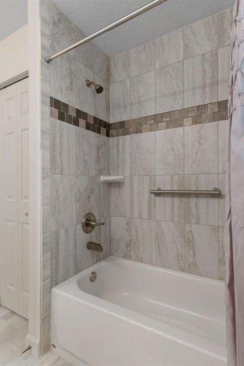 En Venta: $389,000 (2 camas, 2 baños, 1386 Pies cuadrados)