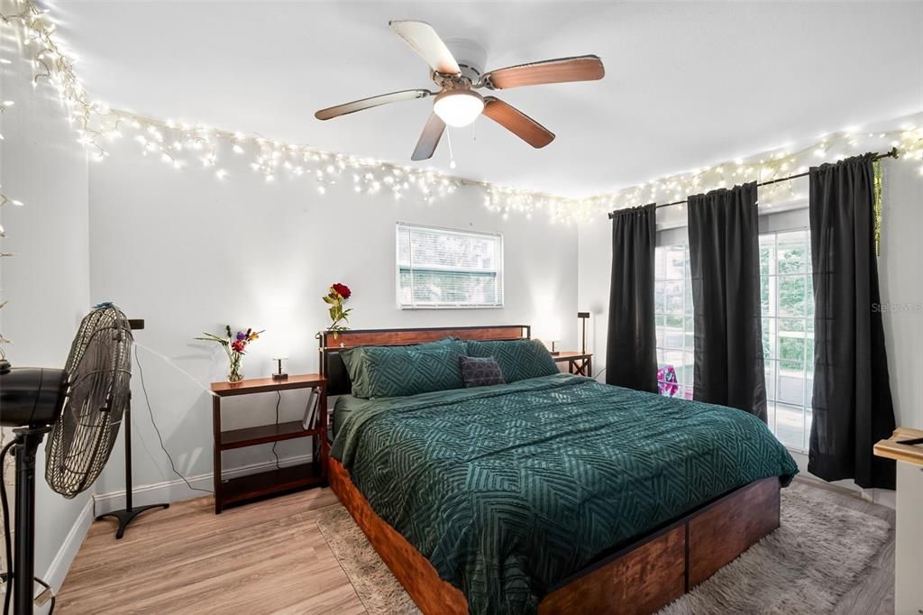 На продажу: $217,000 (3 спален, 1 ванн, 1100 Квадратных фут)