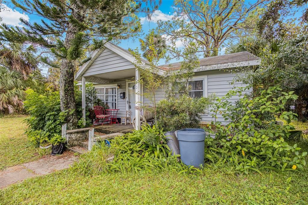 待售: $177,000 (2 贝兹, 1 浴室, 600 平方英尺)