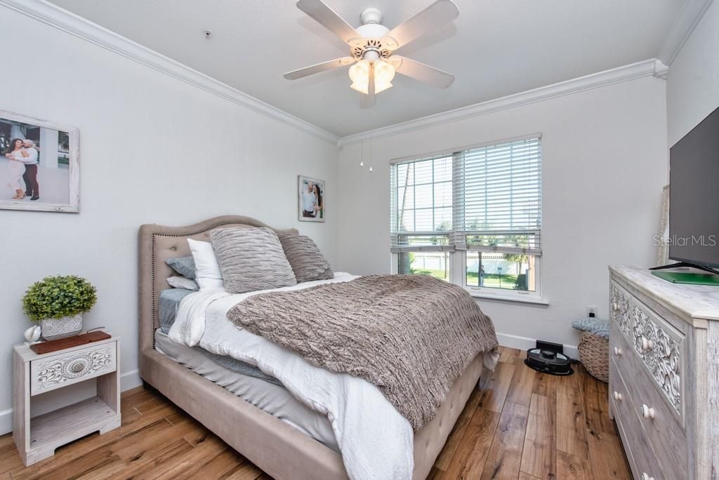 合同活跃: $195,000 (1 贝兹, 1 浴室, 654 平方英尺)