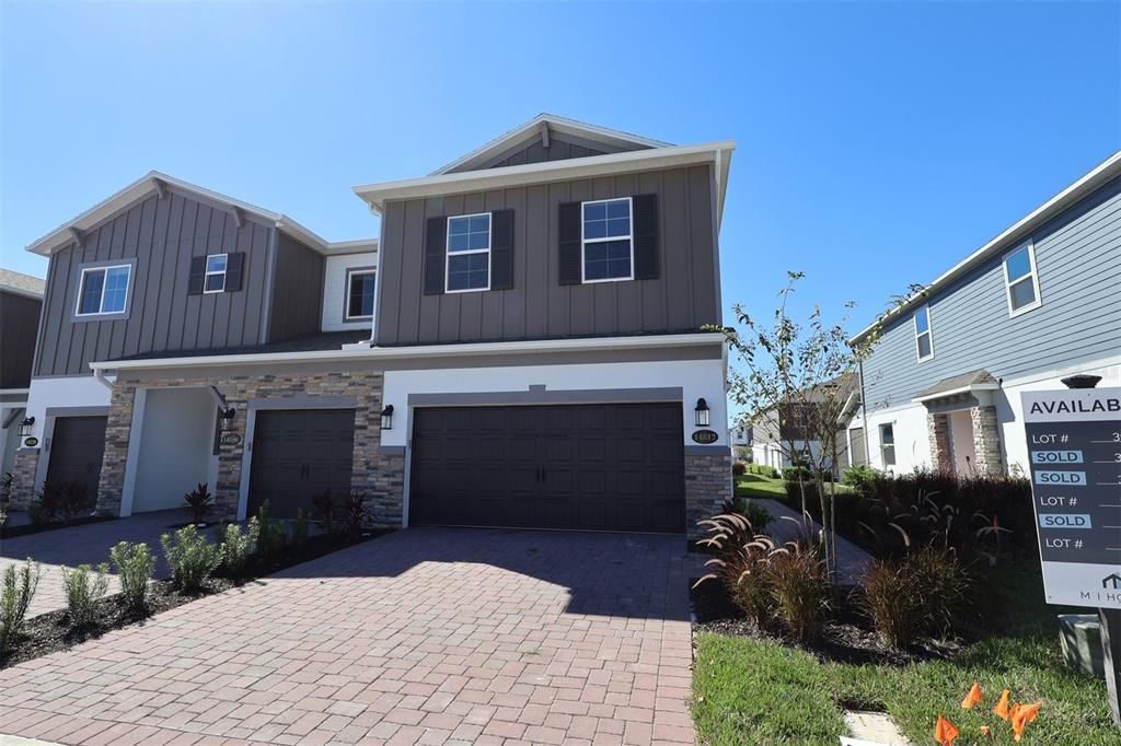 Active With Contract: $449,990 (3 beds, 2 baths, 1729 Square Feet)