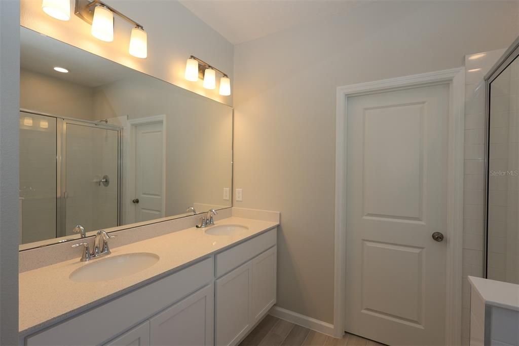 Active With Contract: $449,990 (3 beds, 2 baths, 1729 Square Feet)