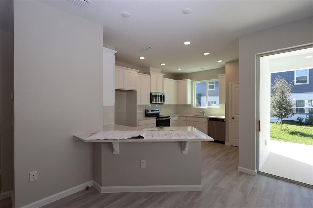 Active With Contract: $449,990 (3 beds, 2 baths, 1729 Square Feet)