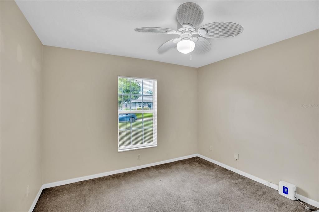 На продажу: $299,000 (3 спален, 2 ванн, 1324 Квадратных фут)