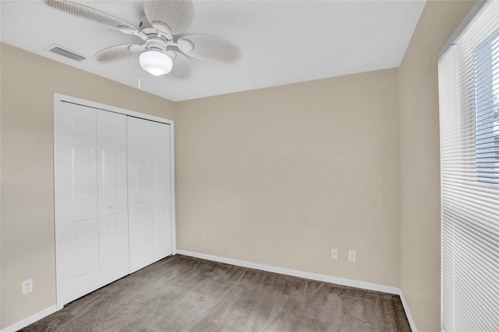 На продажу: $299,000 (3 спален, 2 ванн, 1324 Квадратных фут)