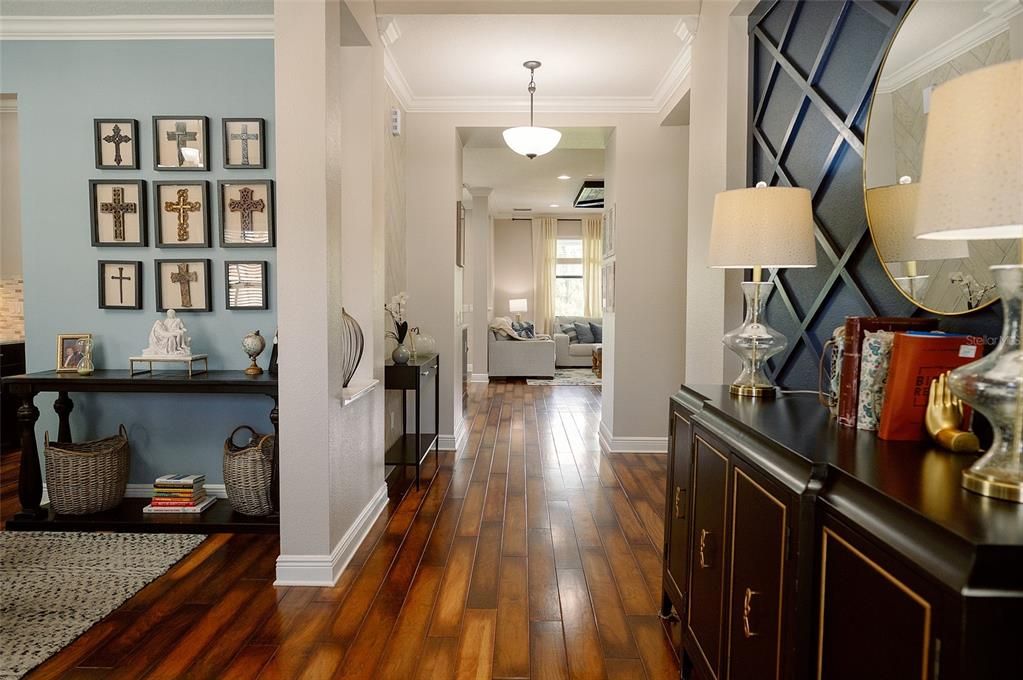 На продажу: $829,900 (5 спален, 3 ванн, 4242 Квадратных фут)