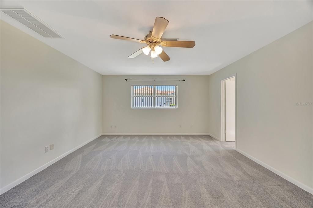 Active With Contract: $1,700,000 (3 beds, 2 baths, 2366 Square Feet)