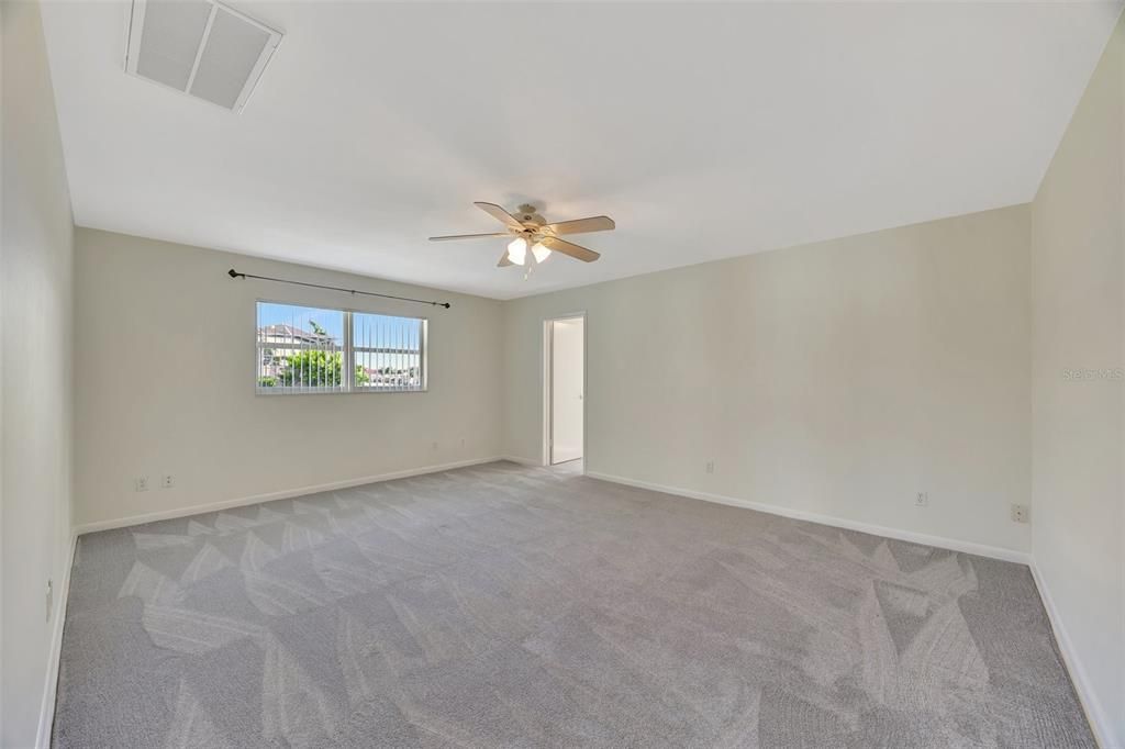 Active With Contract: $1,700,000 (3 beds, 2 baths, 2366 Square Feet)