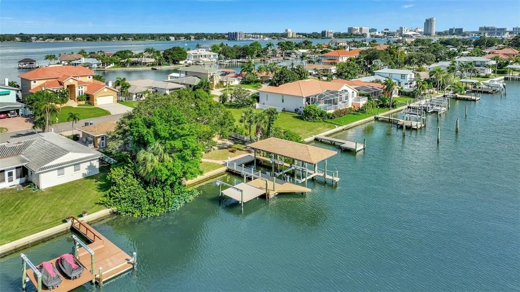 Active With Contract: $1,700,000 (3 beds, 2 baths, 2366 Square Feet)