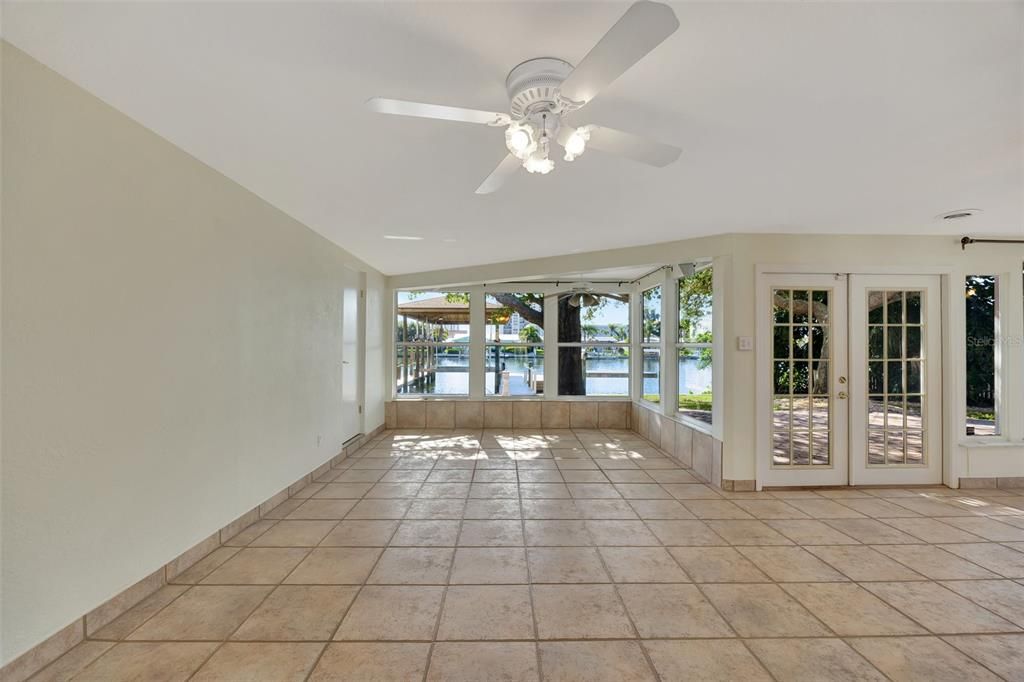 Active With Contract: $1,700,000 (3 beds, 2 baths, 2366 Square Feet)