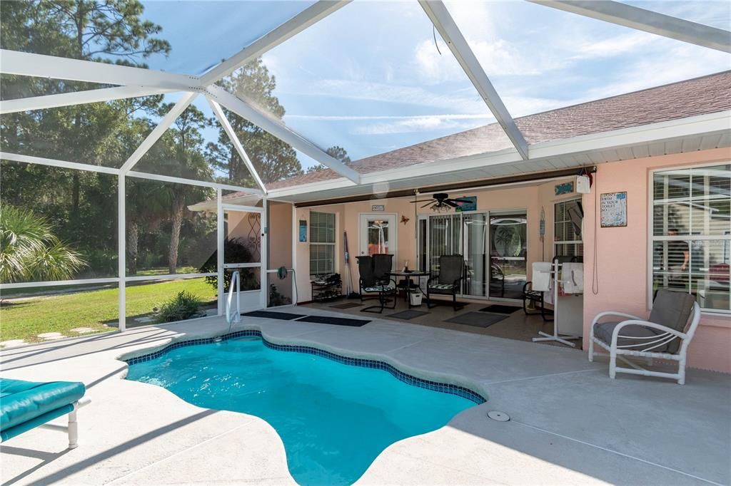 En Venta: $385,000 (3 camas, 2 baños, 1602 Pies cuadrados)