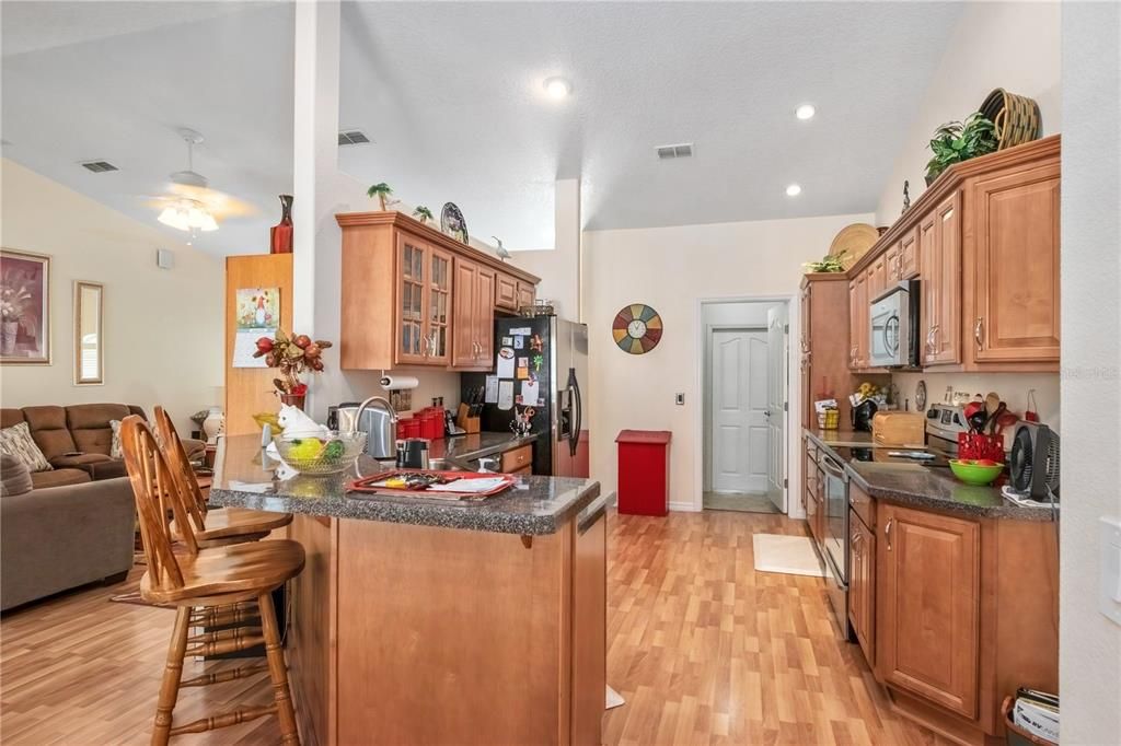 En Venta: $385,000 (3 camas, 2 baños, 1602 Pies cuadrados)