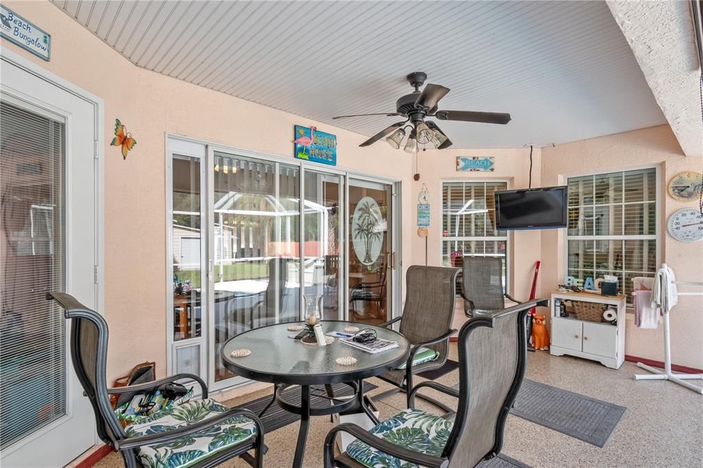 En Venta: $385,000 (3 camas, 2 baños, 1602 Pies cuadrados)