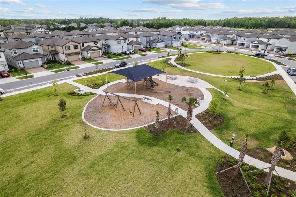 Active With Contract: $545,000 (4 beds, 2 baths, 2334 Square Feet)