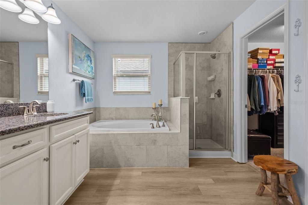 Active With Contract: $545,000 (4 beds, 2 baths, 2334 Square Feet)