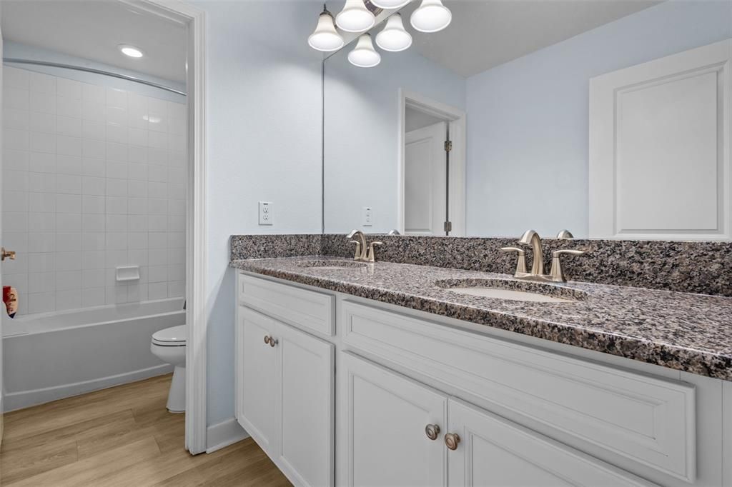 Active With Contract: $545,000 (4 beds, 2 baths, 2334 Square Feet)