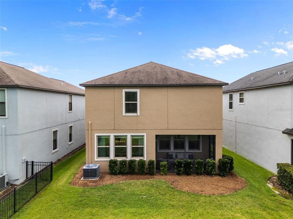 Active With Contract: $545,000 (4 beds, 2 baths, 2334 Square Feet)