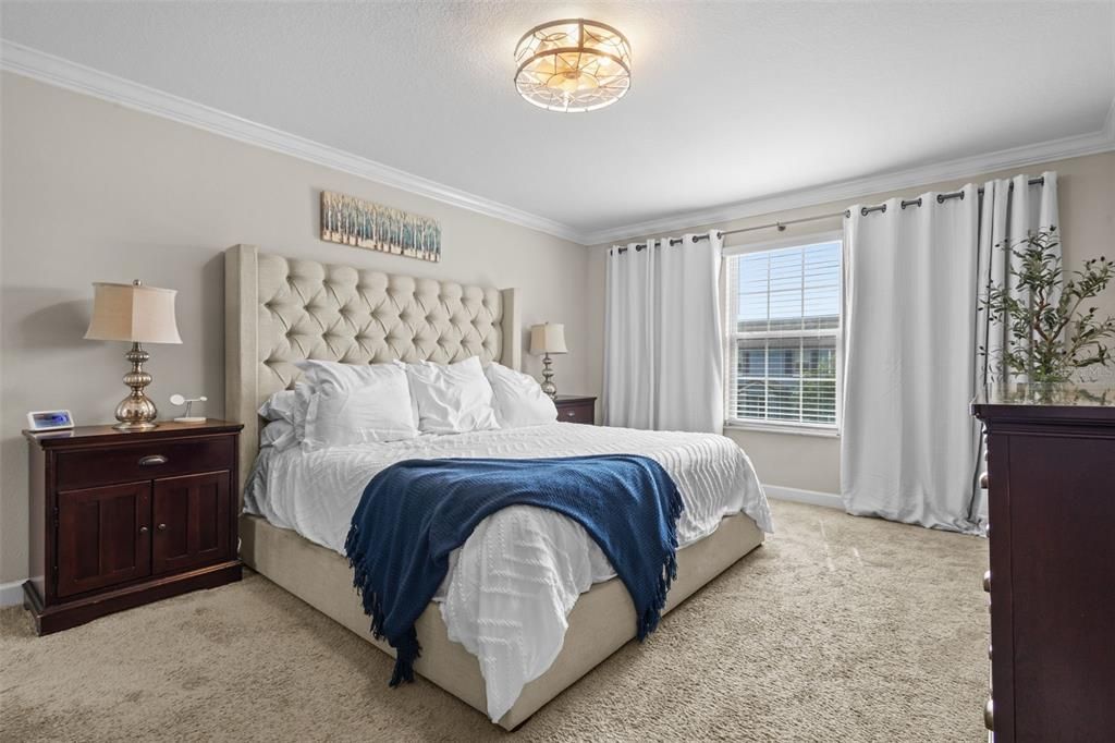 Active With Contract: $545,000 (4 beds, 2 baths, 2334 Square Feet)