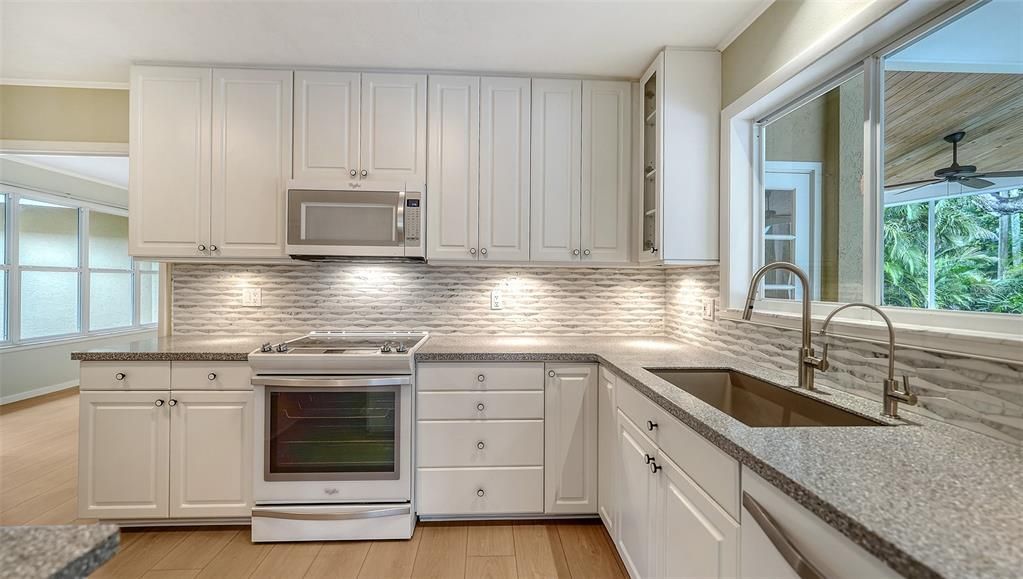 待售: $1,195,000 (3 贝兹, 3 浴室, 2160 平方英尺)