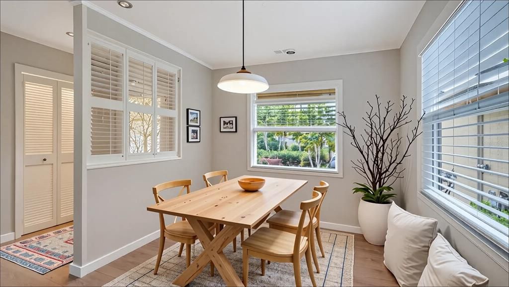 待售: $1,195,000 (3 贝兹, 3 浴室, 2160 平方英尺)