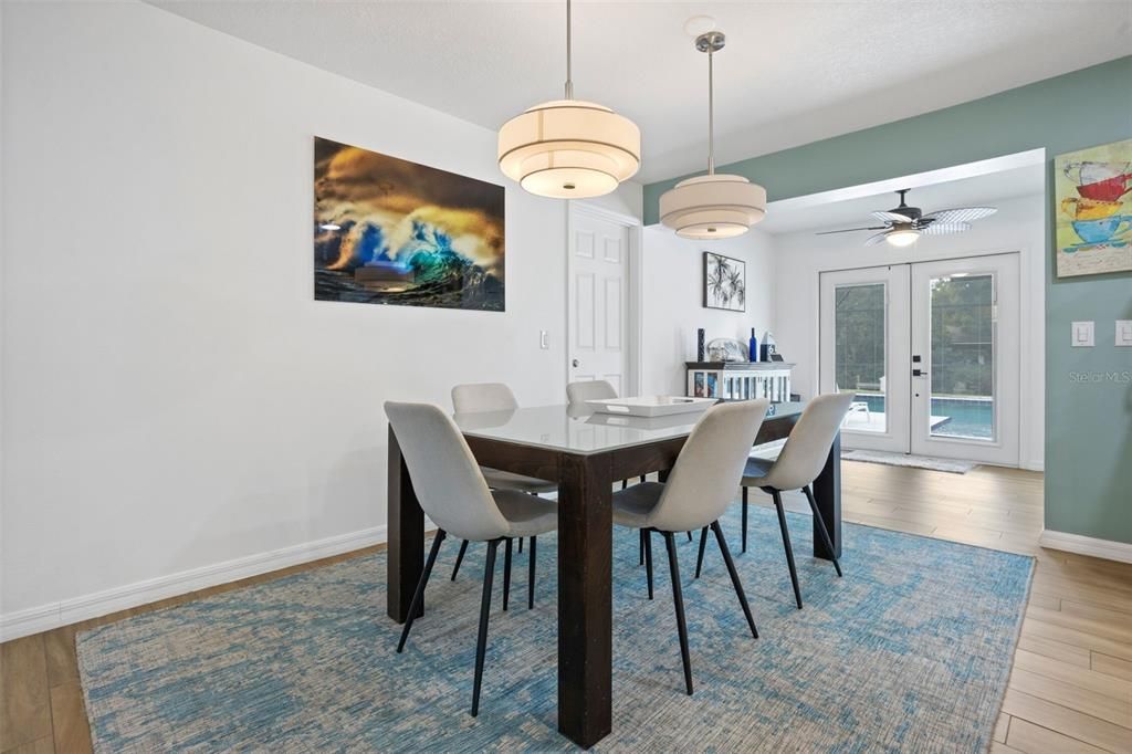 待售: $479,900 (4 贝兹, 2 浴室, 1977 平方英尺)