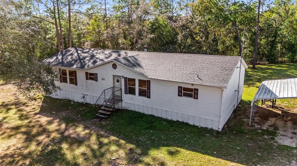 Под контрактом: $188,000 (3 спален, 2 ванн, 1560 Квадратных фут)