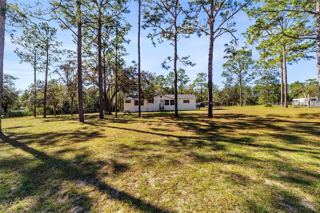 Под контрактом: $188,000 (3 спален, 2 ванн, 1560 Квадратных фут)