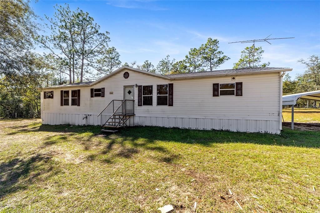 Под контрактом: $188,000 (3 спален, 2 ванн, 1560 Квадратных фут)