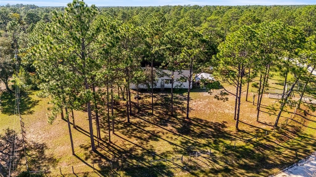 Под контрактом: $188,000 (3 спален, 2 ванн, 1560 Квадратных фут)