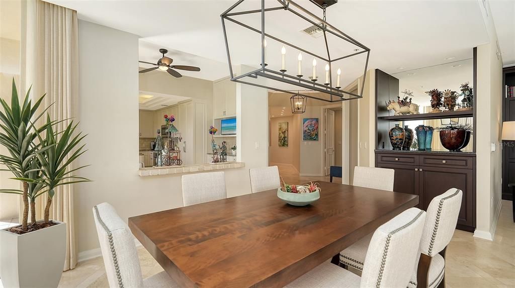 待售: $2,995,000 (2 贝兹, 2 浴室, 2525 平方英尺)