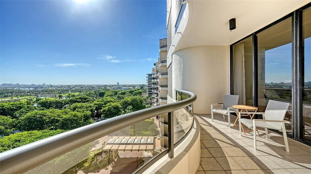 待售: $2,995,000 (2 贝兹, 2 浴室, 2525 平方英尺)