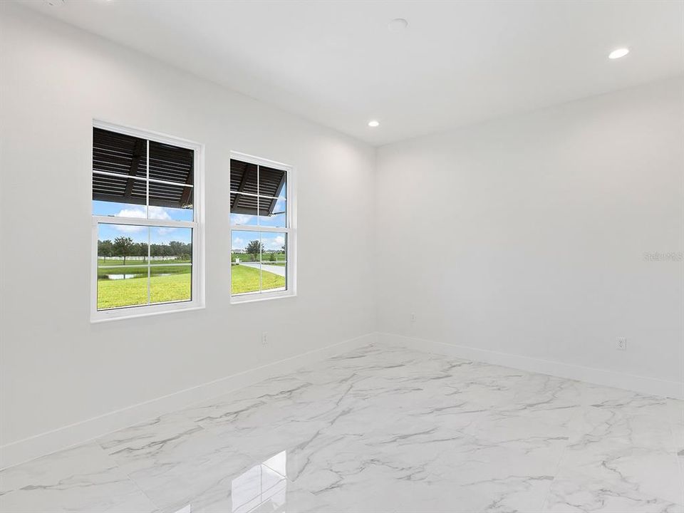 En Venta: $2,590,000 (4 camas, 4 baños, 4302 Pies cuadrados)