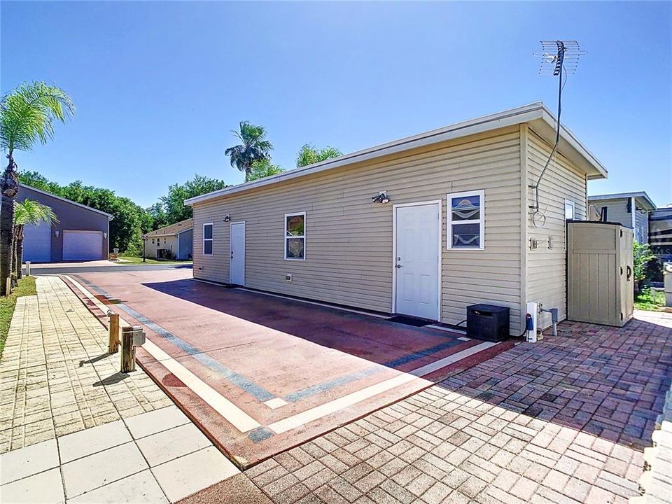 Под контрактом: $118,900 (0.06 acres)