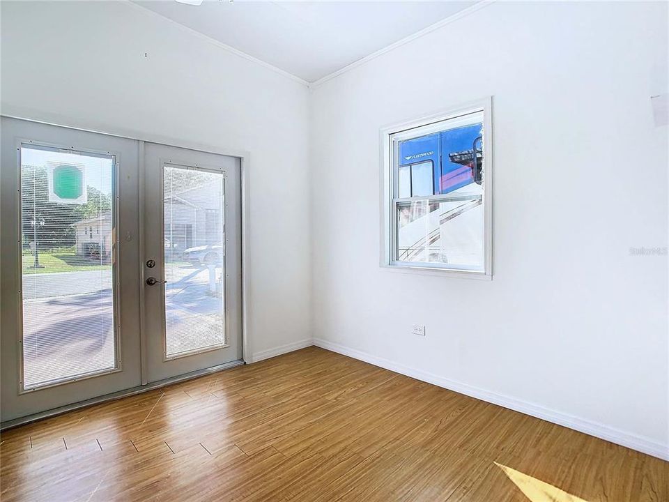 Под контрактом: $118,900 (0.06 acres)