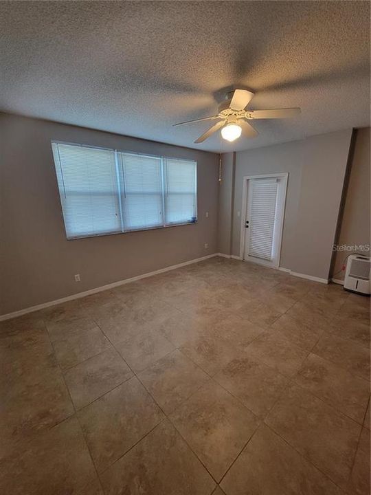 For Rent: $2,400 (2 beds, 2 baths, 1205 Square Feet)