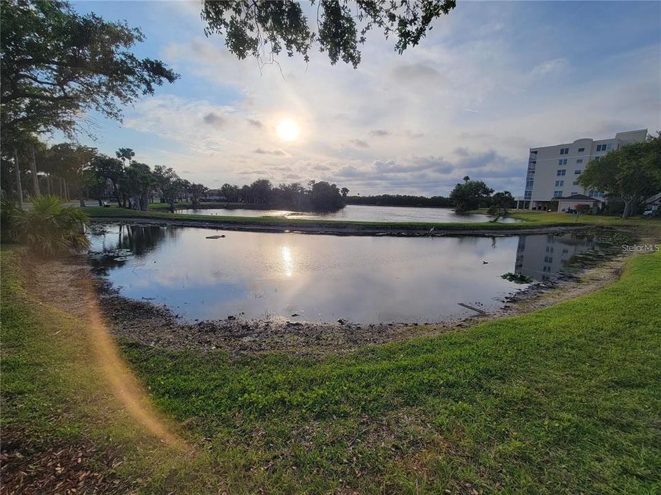 For Rent: $2,400 (2 beds, 2 baths, 1205 Square Feet)