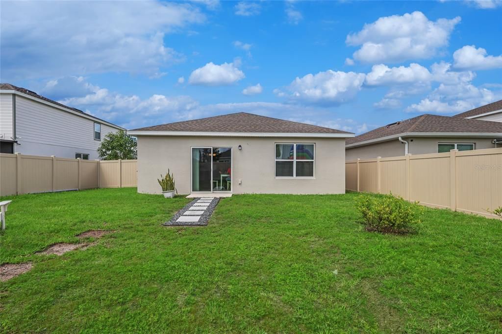 Active With Contract: $337,999 (3 beds, 2 baths, 1278 Square Feet)