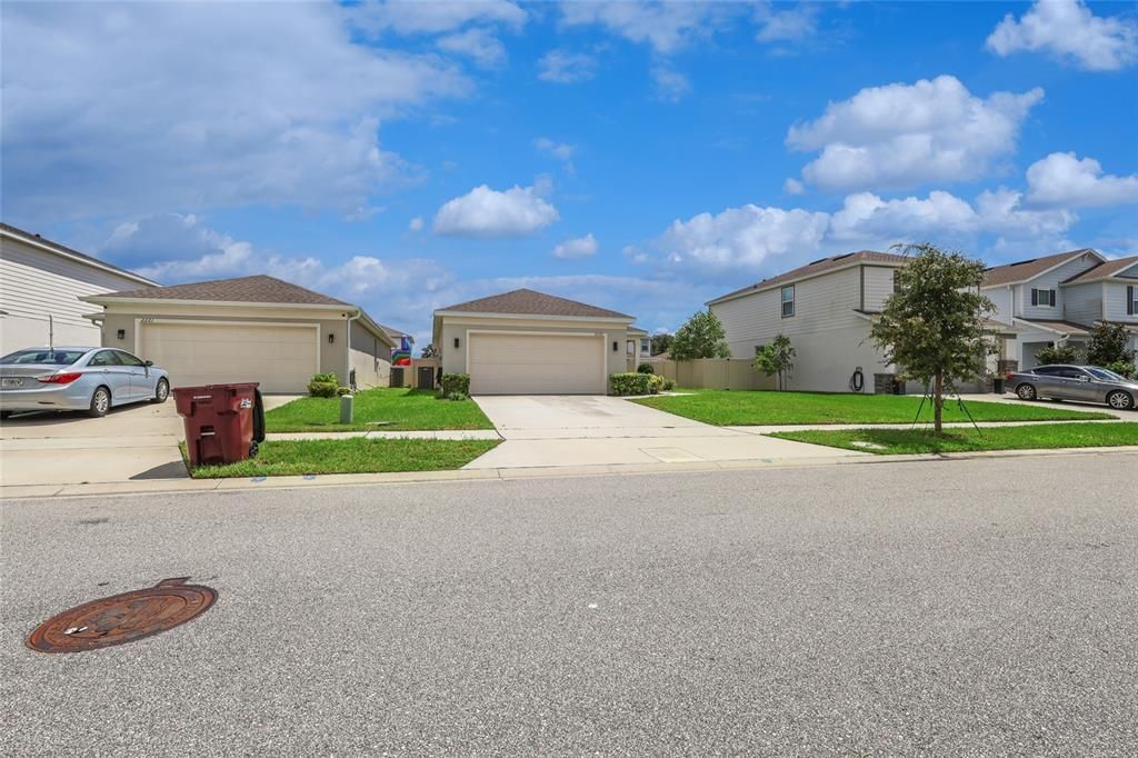 Active With Contract: $337,999 (3 beds, 2 baths, 1278 Square Feet)