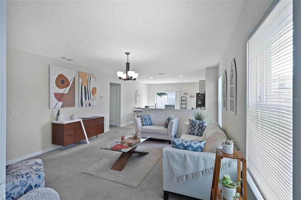 Active With Contract: $337,999 (3 beds, 2 baths, 1278 Square Feet)