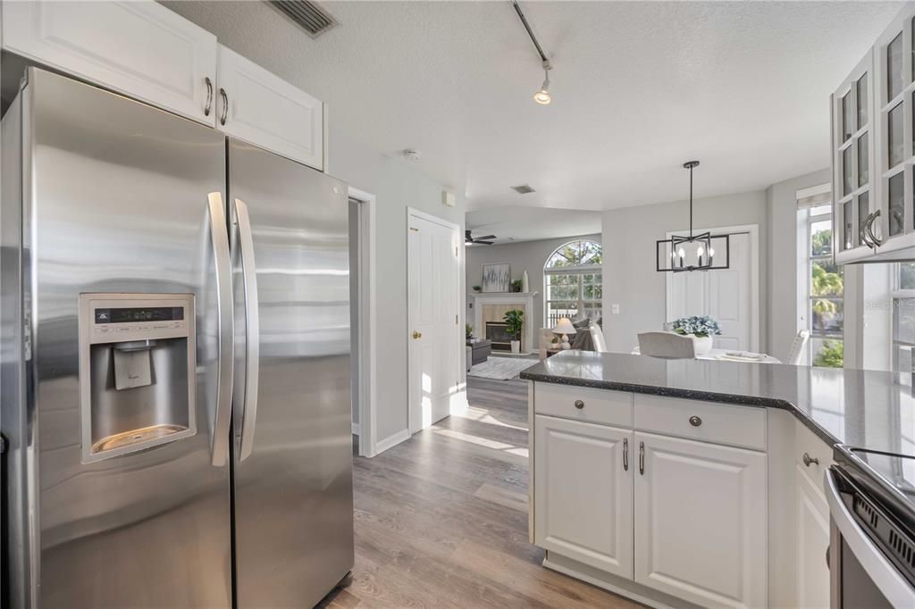 For Sale: $974,900 (4 beds, 3 baths, 2272 Square Feet)