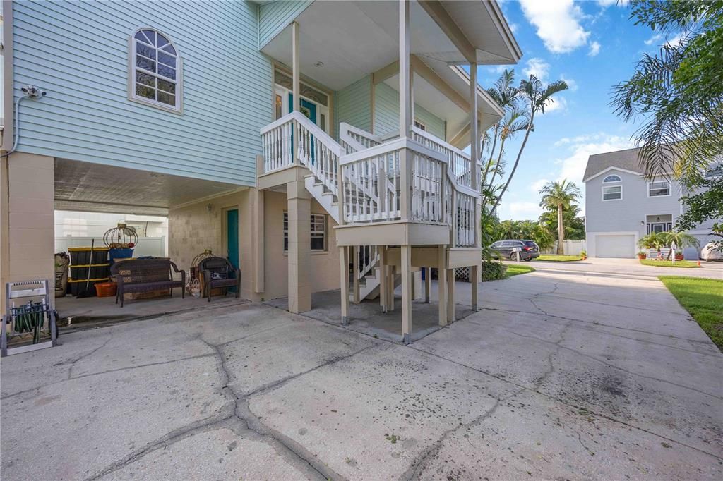 For Sale: $974,900 (4 beds, 3 baths, 2272 Square Feet)