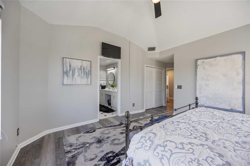 For Sale: $974,900 (4 beds, 3 baths, 2272 Square Feet)