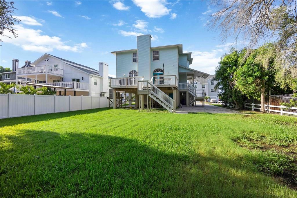 For Sale: $974,900 (4 beds, 3 baths, 2272 Square Feet)