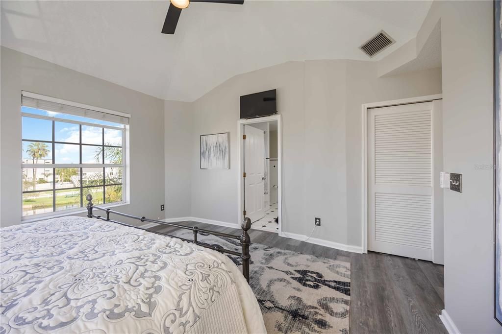 For Sale: $974,900 (4 beds, 3 baths, 2272 Square Feet)