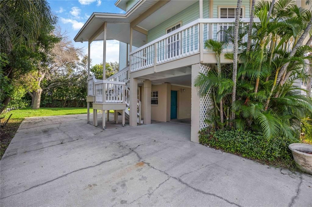 For Sale: $974,900 (4 beds, 3 baths, 2272 Square Feet)