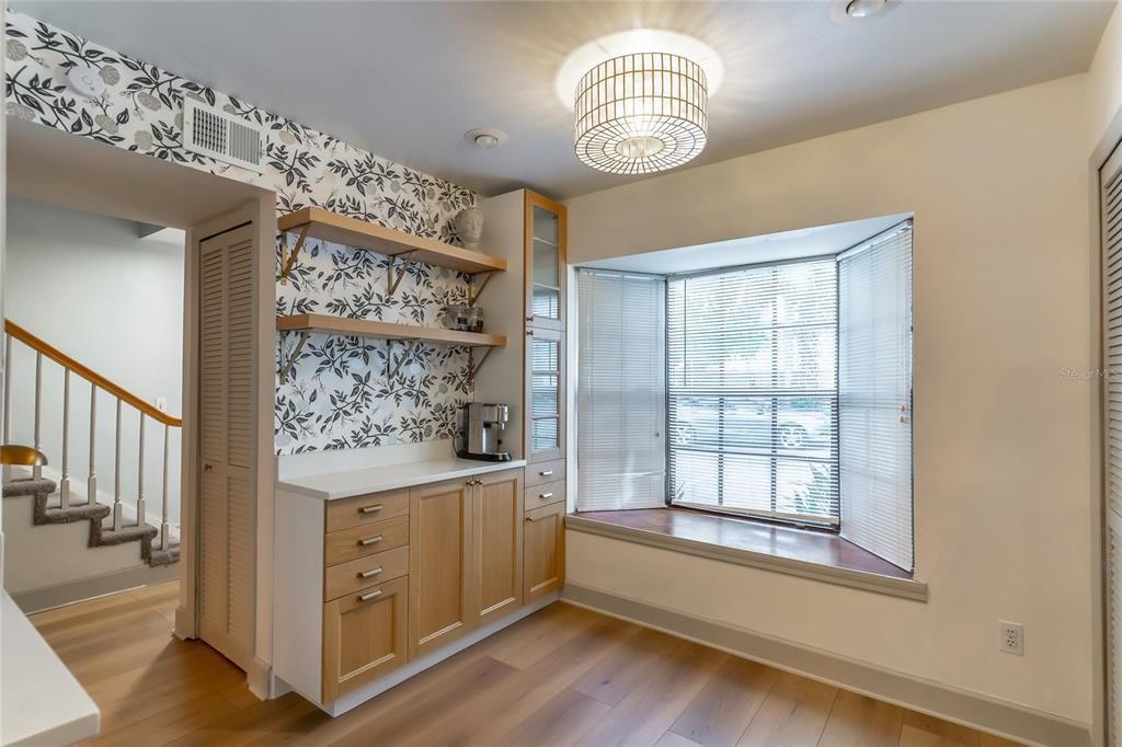 На продажу: $310,000 (2 спален, 2 ванн, 1190 Квадратных фут)